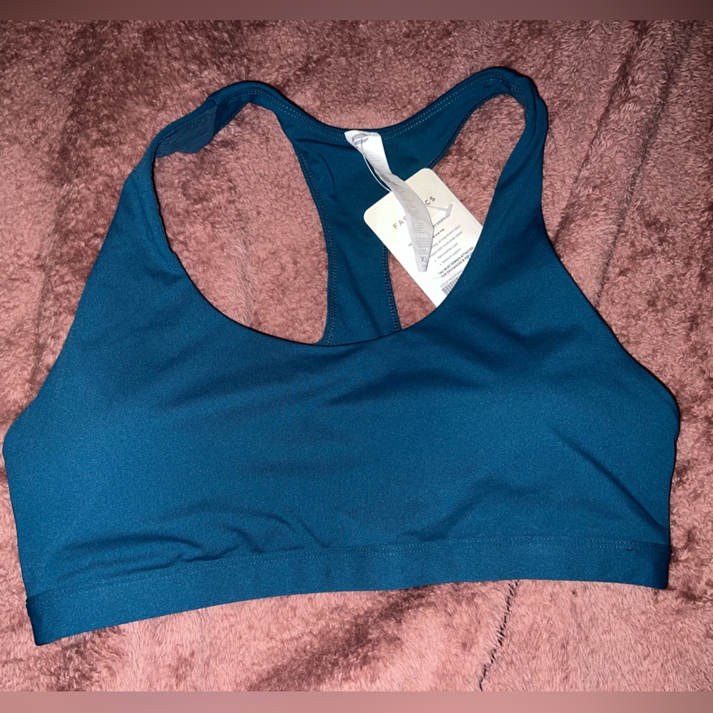 NWT Fabletics sports bra with strappy back size: XL